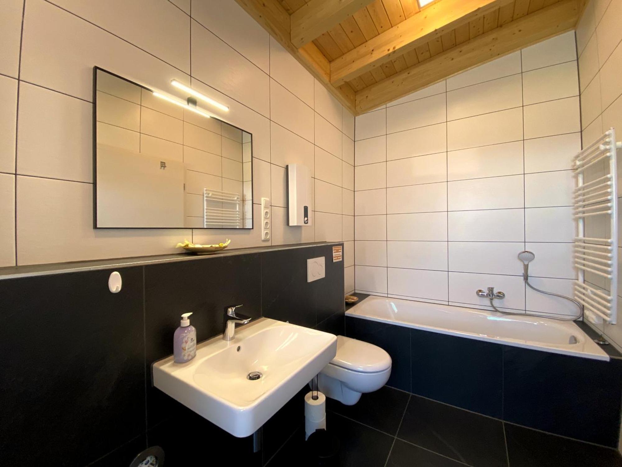 Ferienwohnung Am Weiher Kategorie 1 Нидегген Экстерьер фото